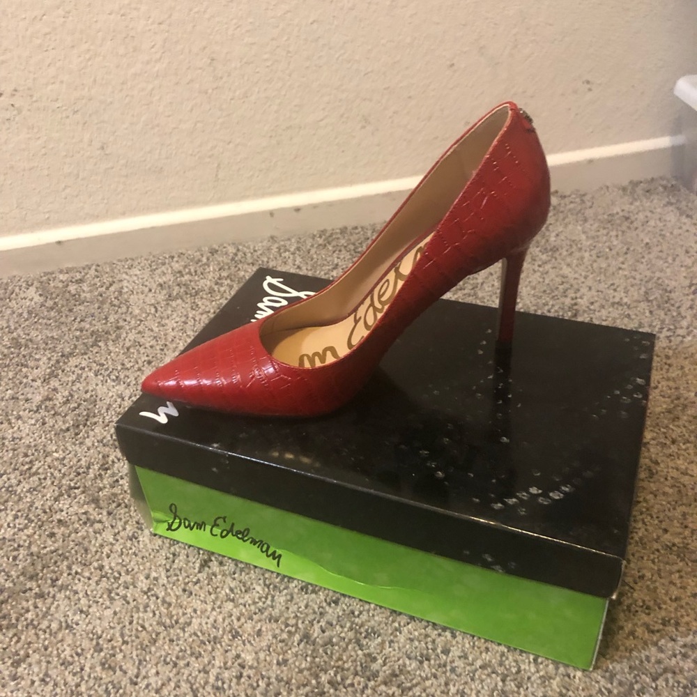 Sam Edelman Red pumps. Perfect for the upcoming holiday events.
